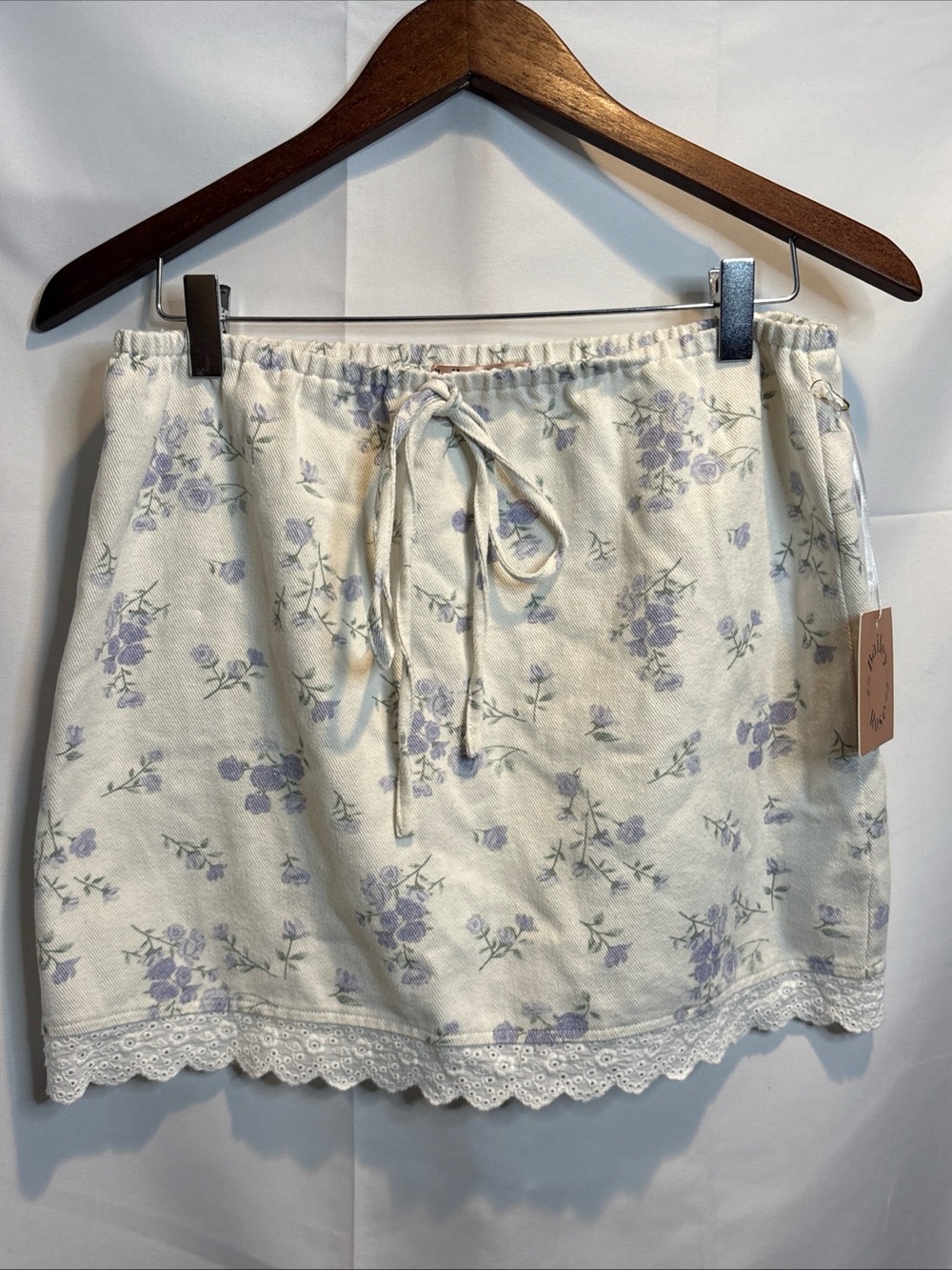 Cream Floral Lace-Trim Mini Skirt - Casual Drawstring